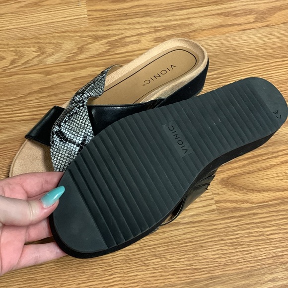 Vionic leather snake print strap sandals qvc slip on shoes - Picture 3 of 4